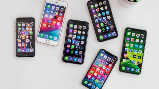 Which iPhone Should You Choose in 2022?